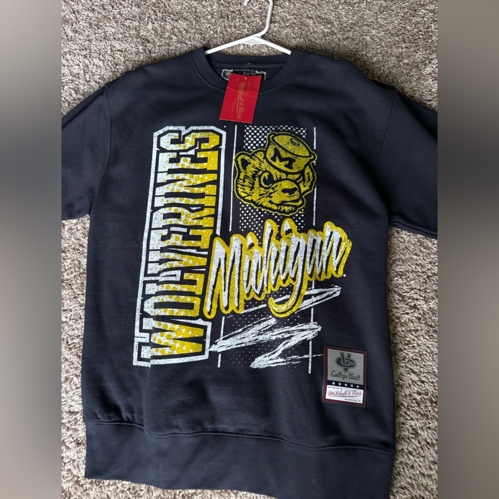 Mitchell & Ness Halftime Script Crew University of Michigan Crew Neck